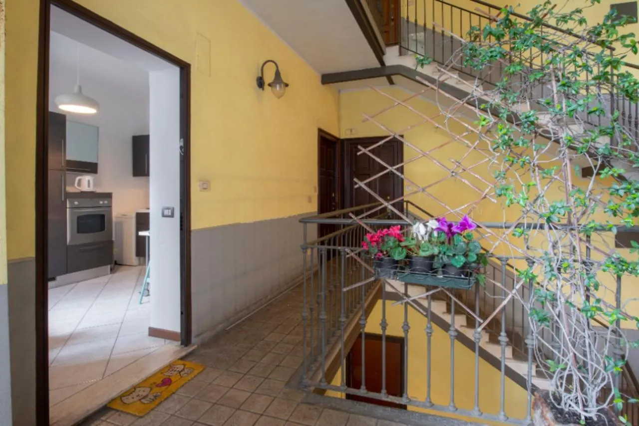 La Casa Di Cristina Isabella - Milano Apartment 0*, Milan Italy